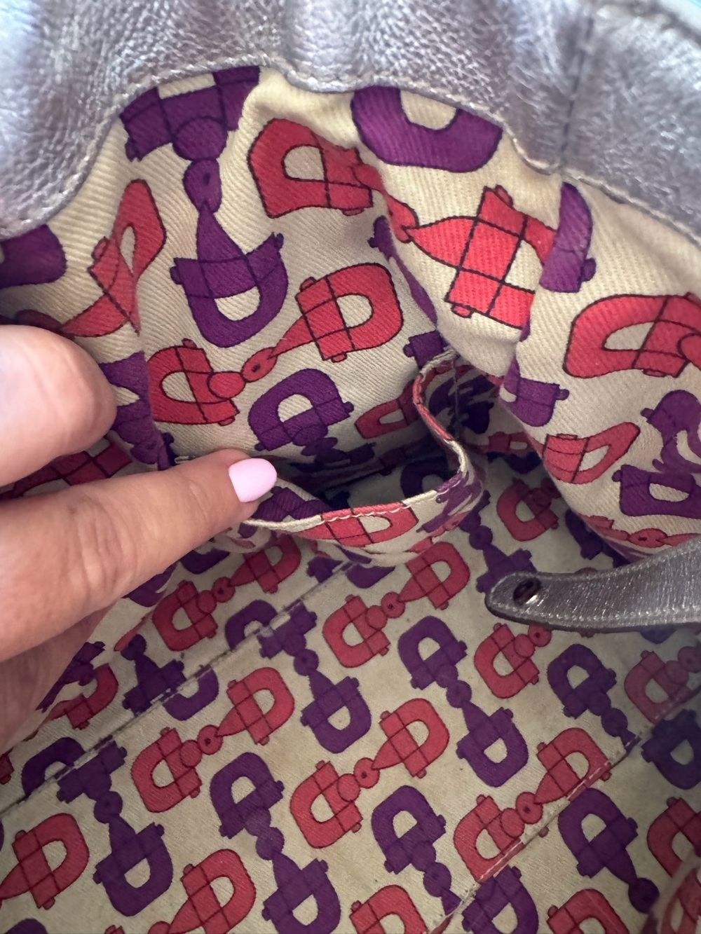 Vintage Gucci Metallic Silver GG Logo Shoulder Tote Bag Authentic - Picture 10 of 15